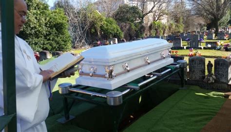 Death and Dying: A Filipino American Perspective.